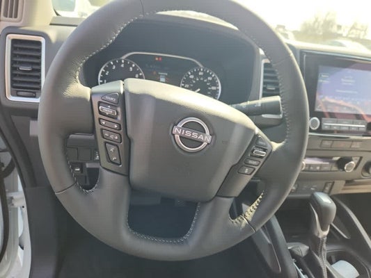 2024 Nissan Frontier SV Crew Cab 4x4 in Owensboro, KY - Moore Automotive Team