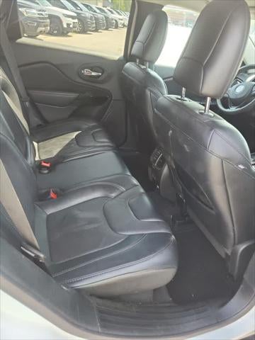 2023 Jeep Cherokee Altitude Lux