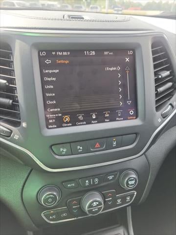 2023 Jeep Cherokee Altitude Lux