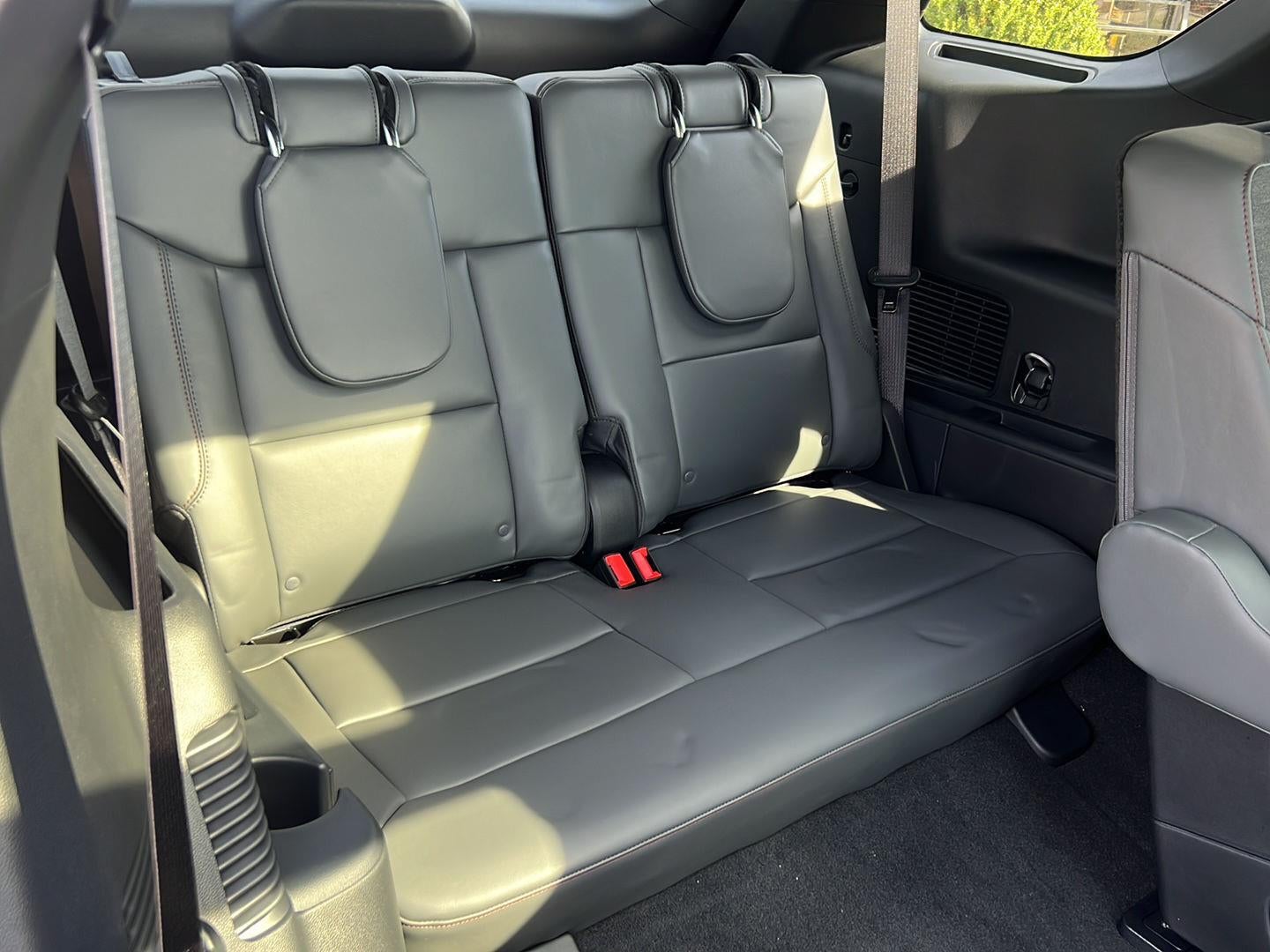 2027 Ford Explorer Active w/200A Pkg