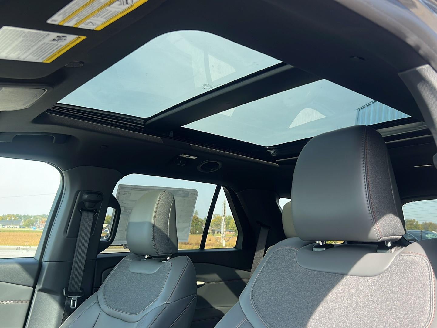 2027 Ford Explorer Active w/200A Pkg