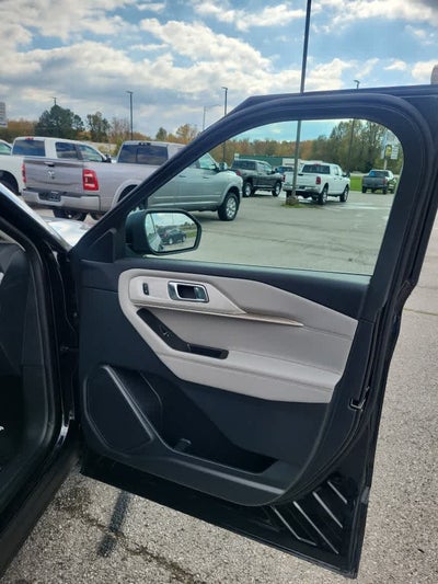 2026 Ford Explorer Active w/100A Pkg