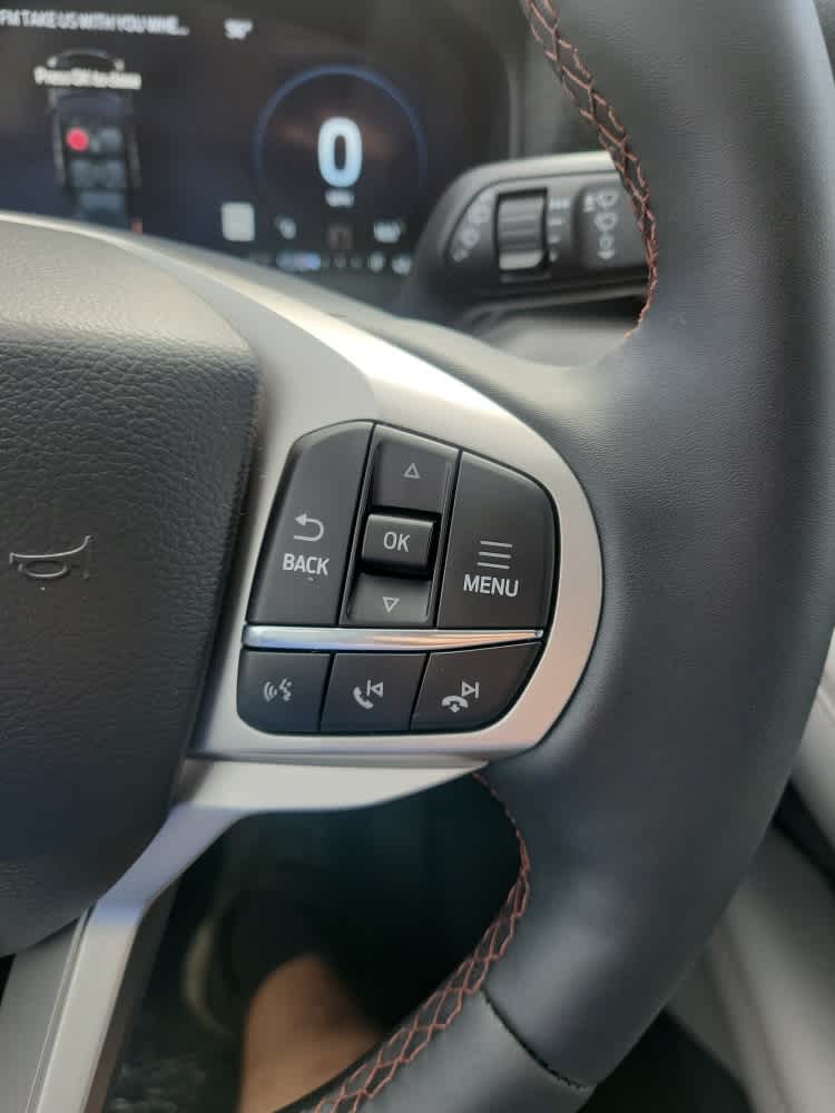 2026 Ford Explorer Active w/100A Pkg