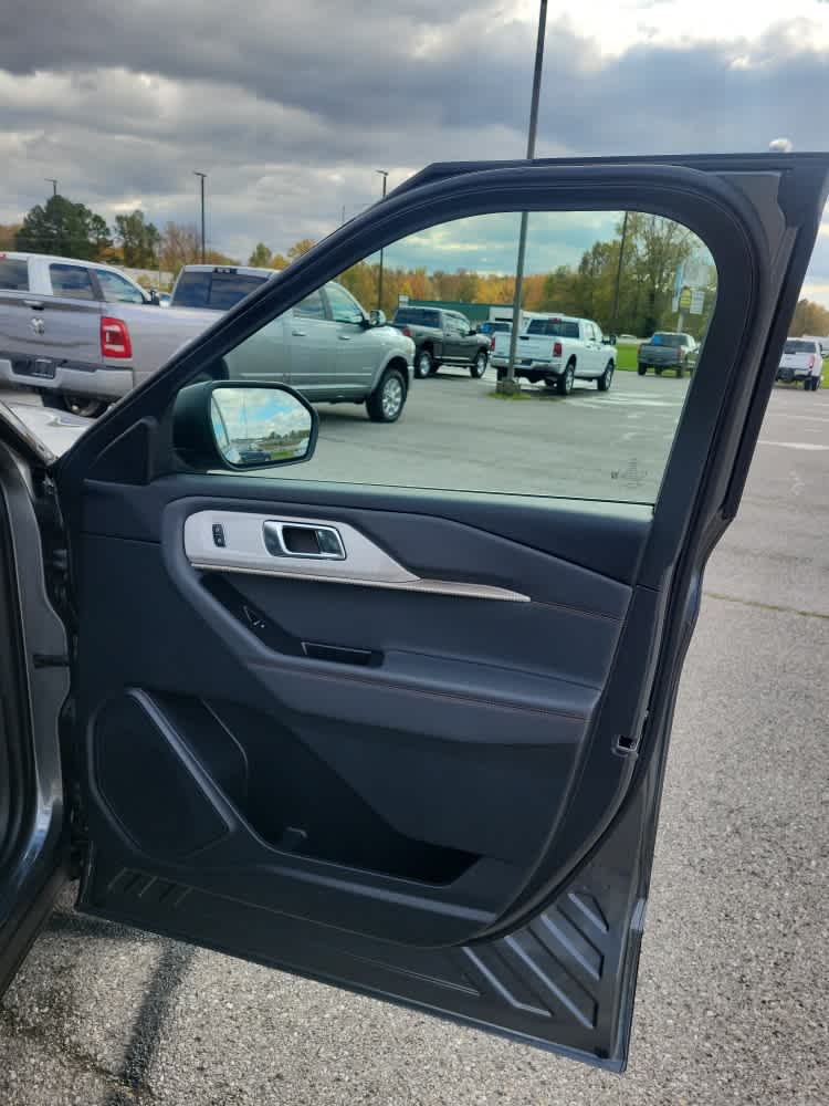 2026 Ford Explorer Active w/100A Pkg