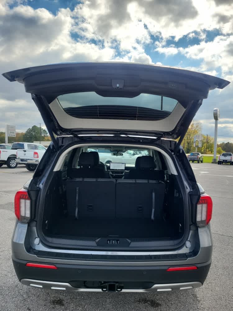 2026 Ford Explorer Active w/100A Pkg