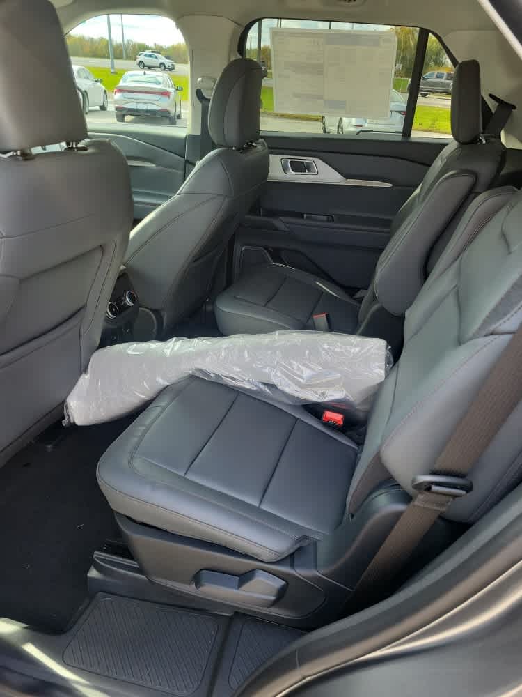 2026 Ford Explorer Active w/100A Pkg