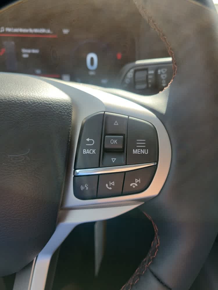 2026 Ford Explorer Active w/100A Pkg