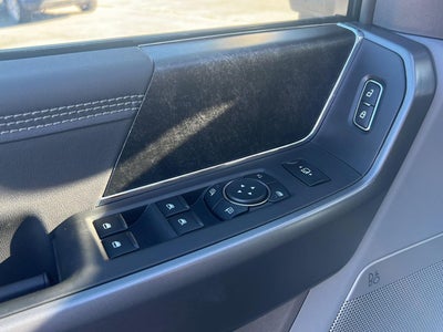 2027 Ford Super Duty F-250 SRW XLT