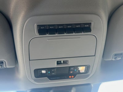 2027 Ford Super Duty F-250 SRW XLT