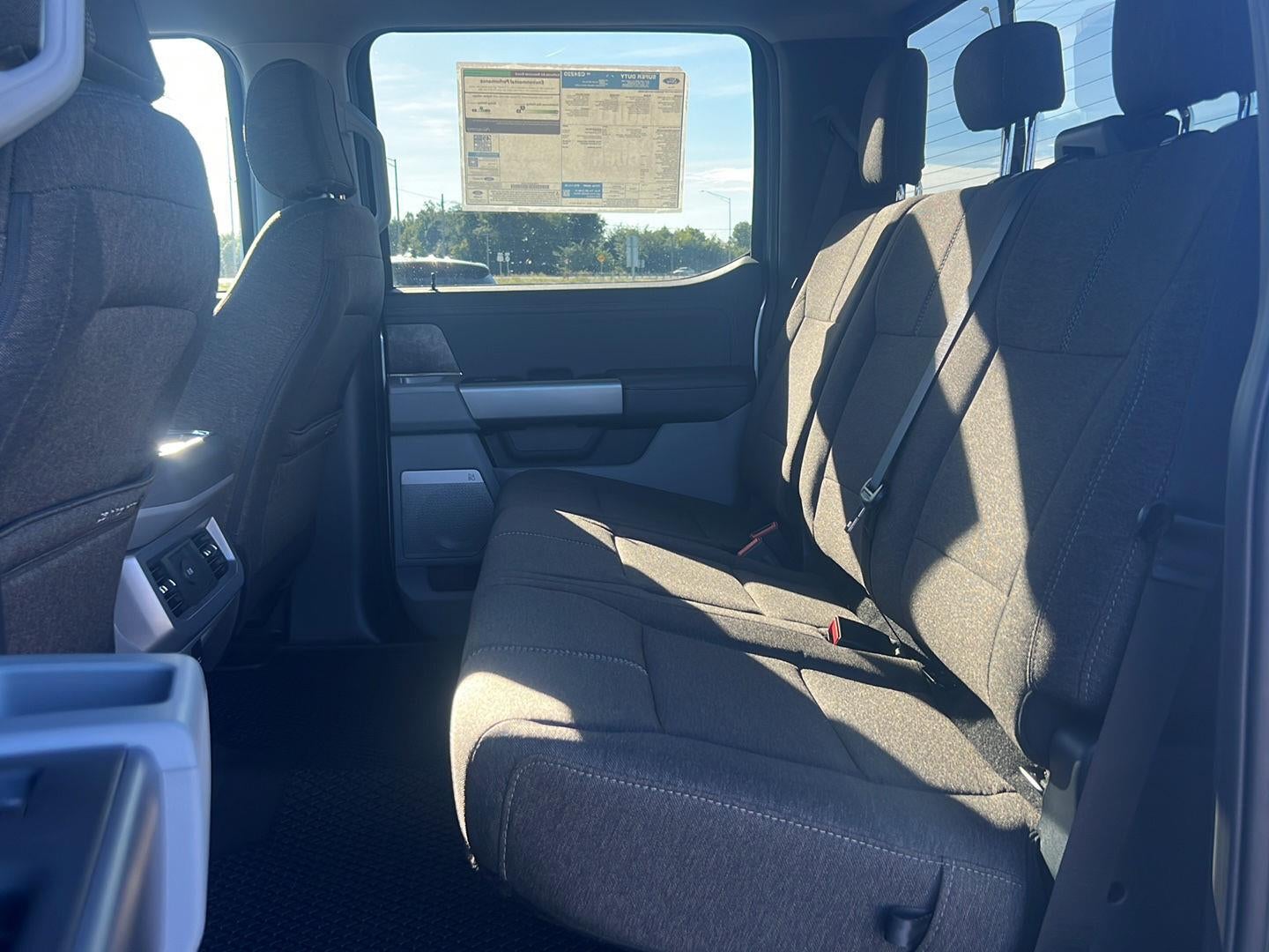 2027 Ford Super Duty F-250 SRW XLT
