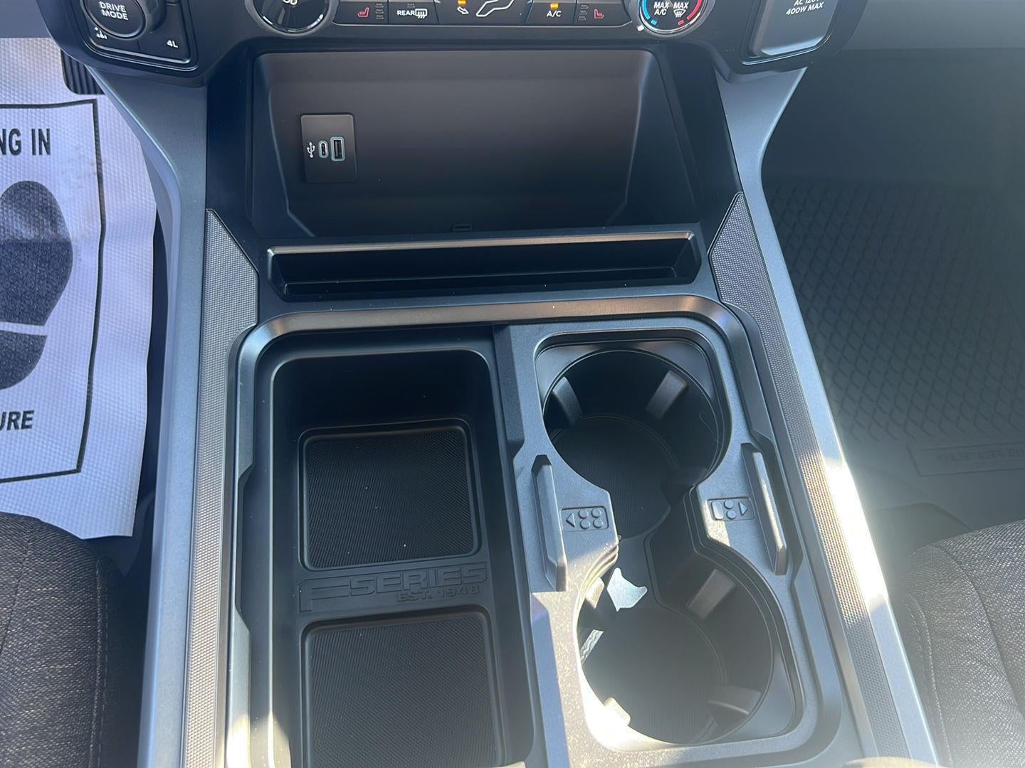 2027 Ford Super Duty F-250 SRW XLT