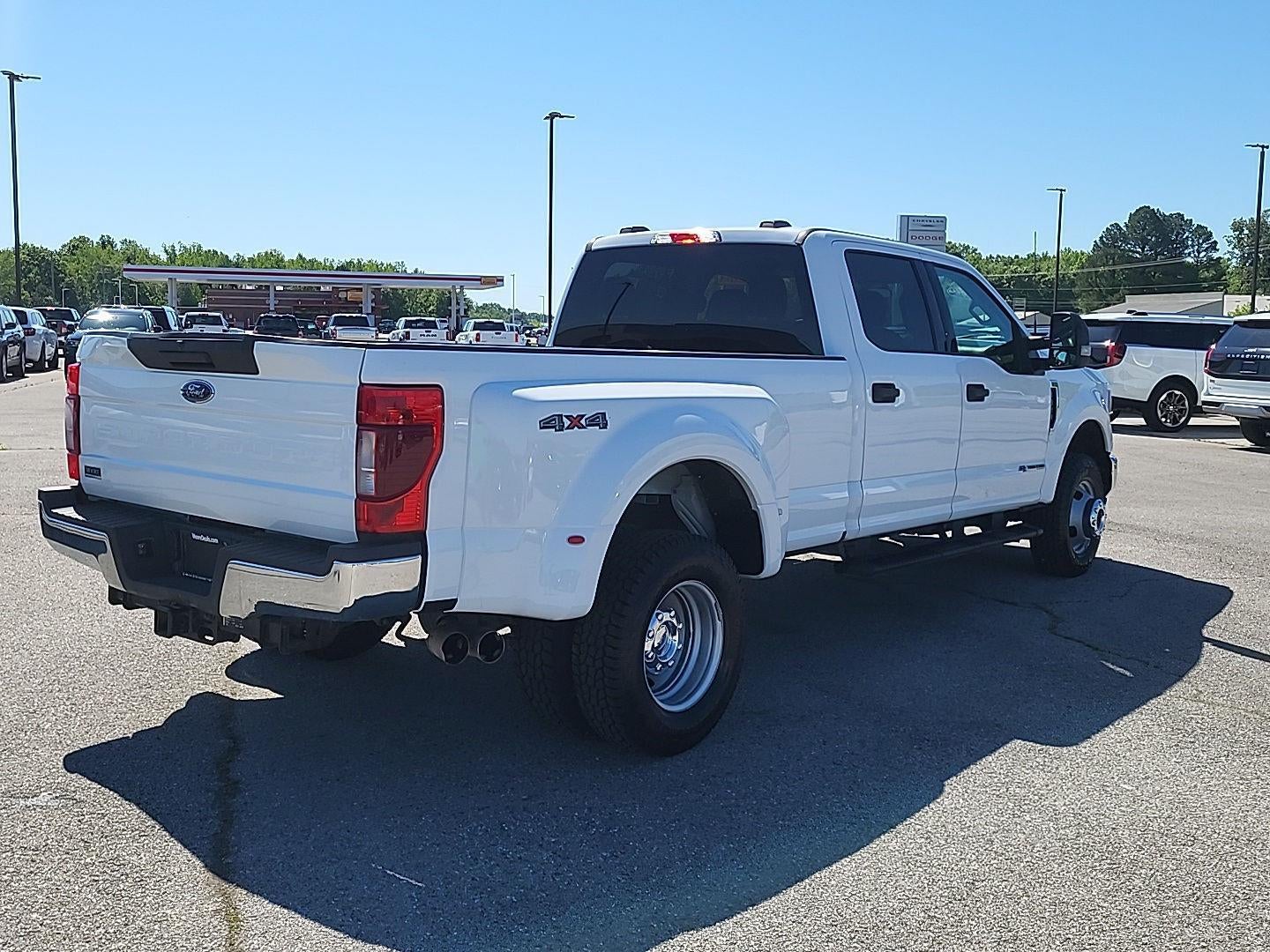 2022 Ford Super Duty F-350 DRW XLT