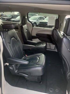 2022 Chrysler Pacifica Touring L in Owensboro, KY - Moore Automotive Team