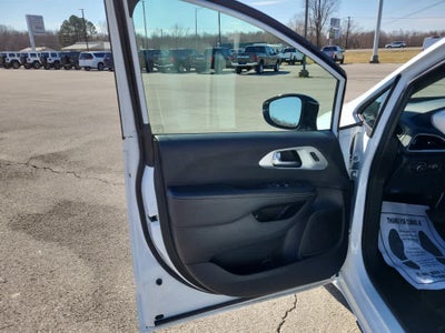 2024 Chrysler Pacifica Hybrid Hybrid S Appearance Pkg