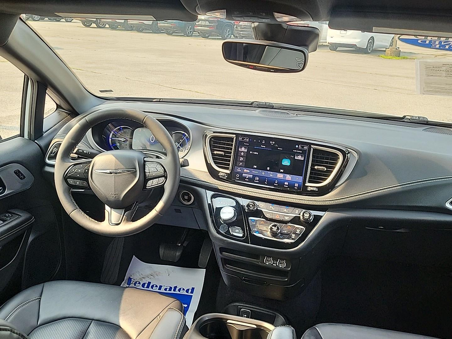 2024 Chrysler Pacifica Hybrid S Appearance Pkg