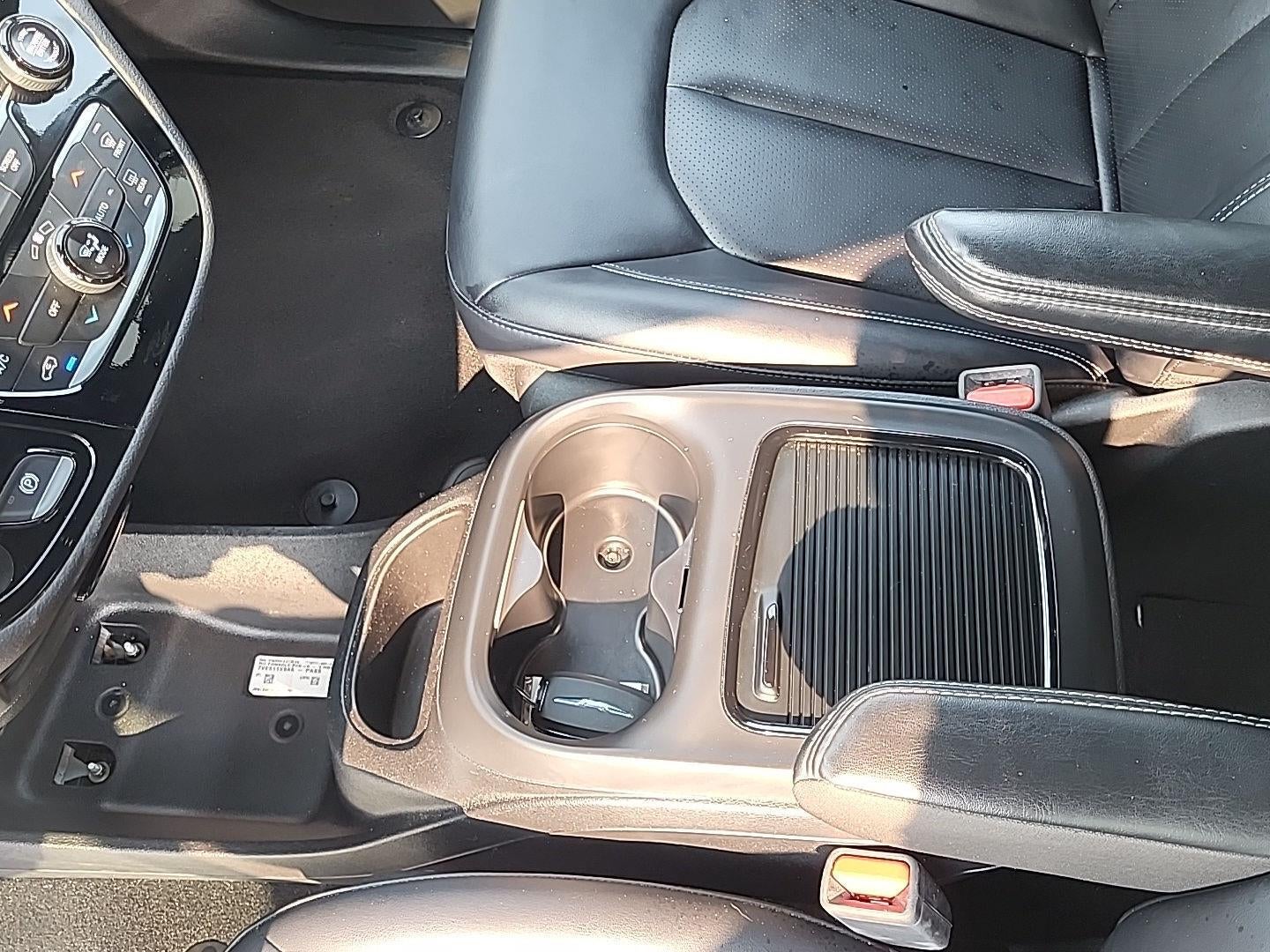 2024 Chrysler Pacifica Hybrid S Appearance Pkg