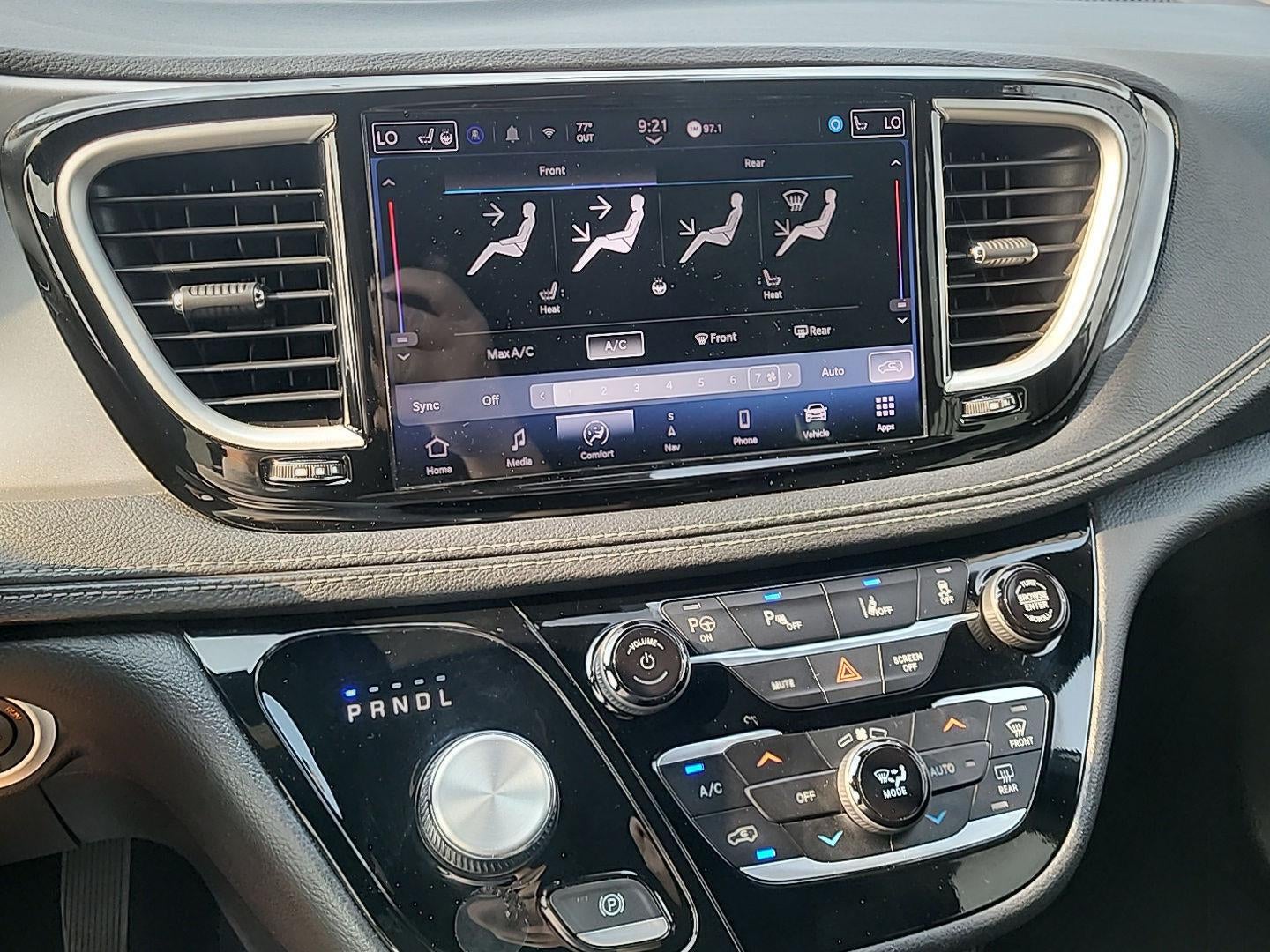 2024 Chrysler Pacifica Hybrid S Appearance Pkg