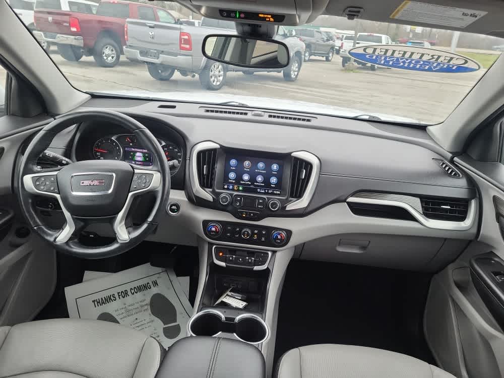 2022 GMC Terrain SLT