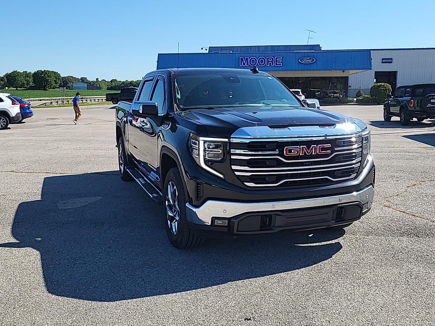 2024 GMC SIERRA 1500 SLT