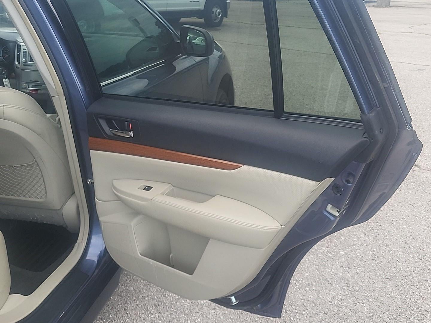 2014 Subaru OUTBACK 3.6R LIMITED
