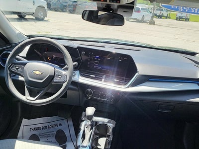 2025 Chevrolet Trax LT
