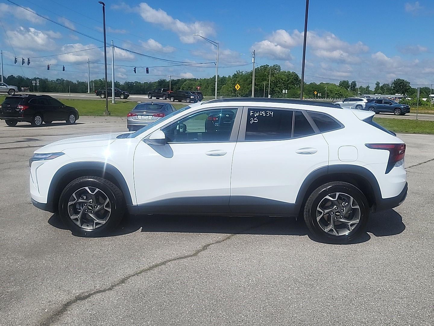 2025 Chevrolet Trax LT