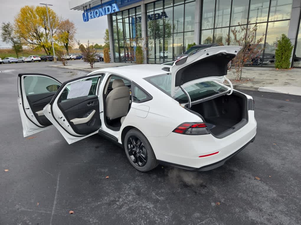 2025 Honda Accord SE