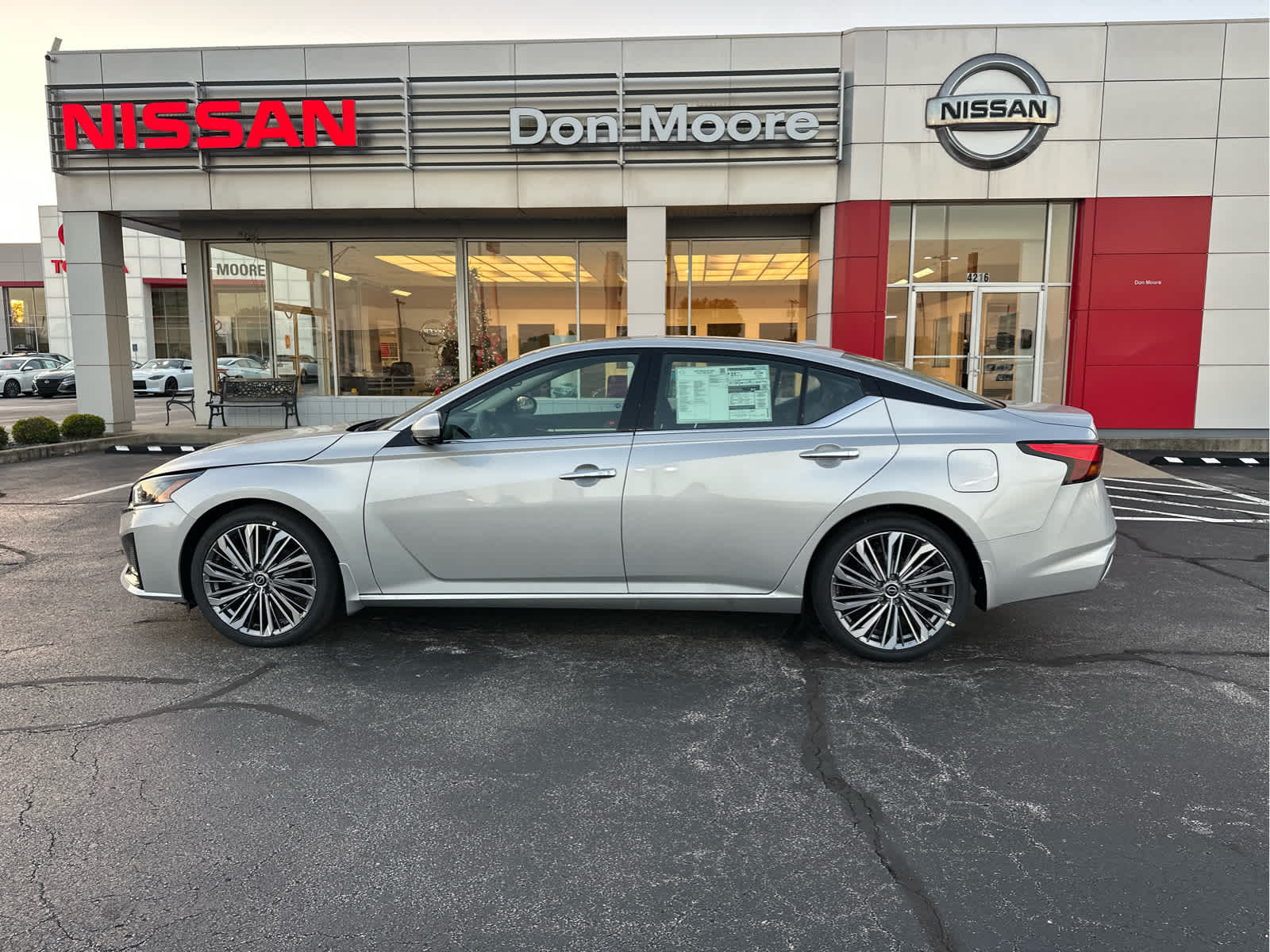 2025 Nissan Altima SL