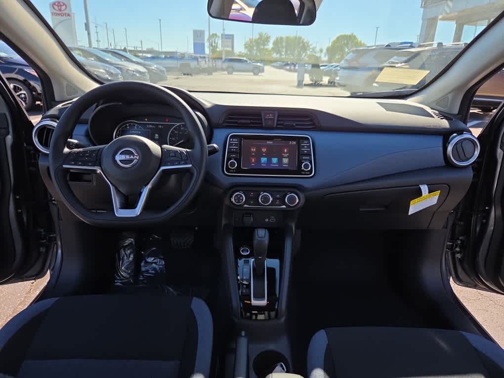 2025 Nissan Versa SV