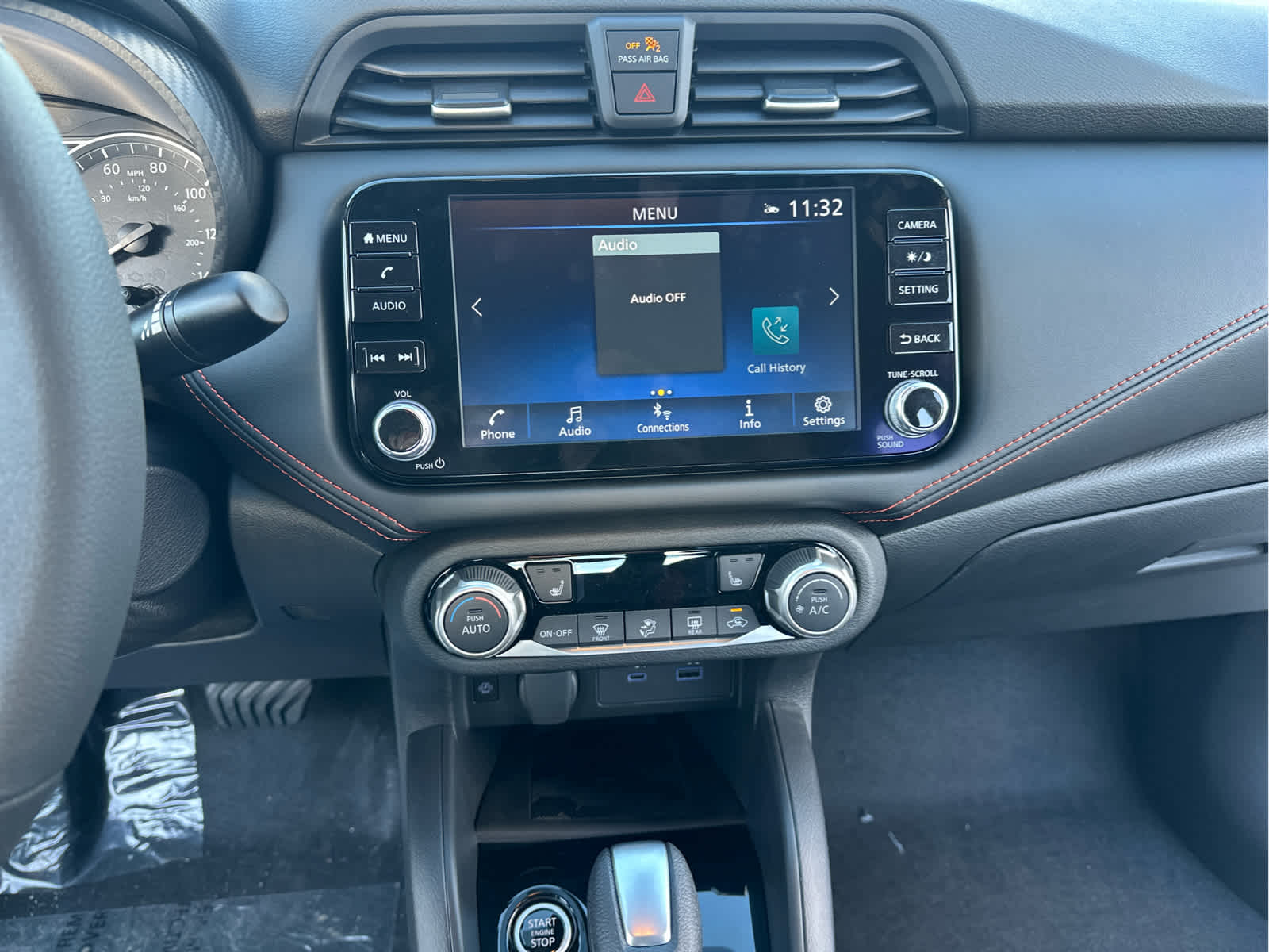 2025 Nissan Versa SR