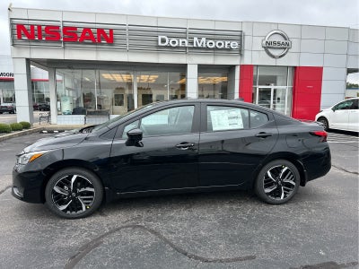 2025 Nissan Versa SR