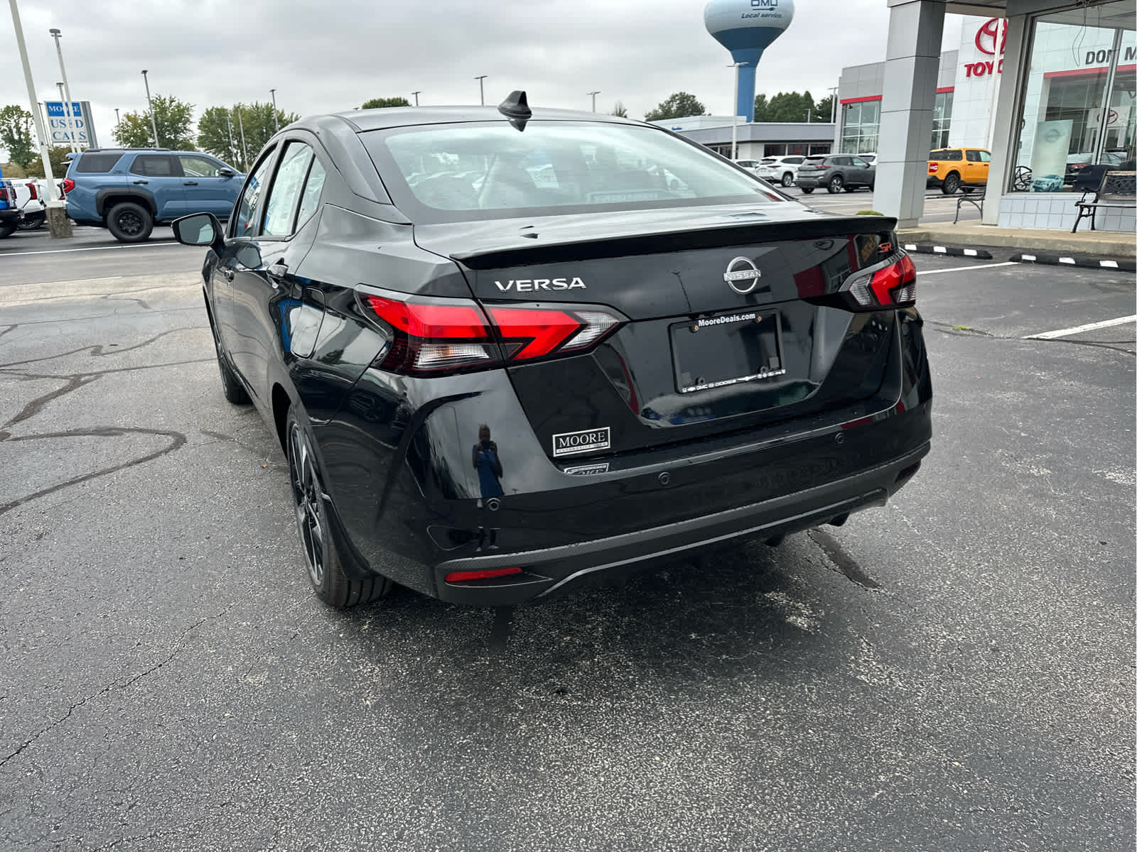 2025 Nissan Versa SR