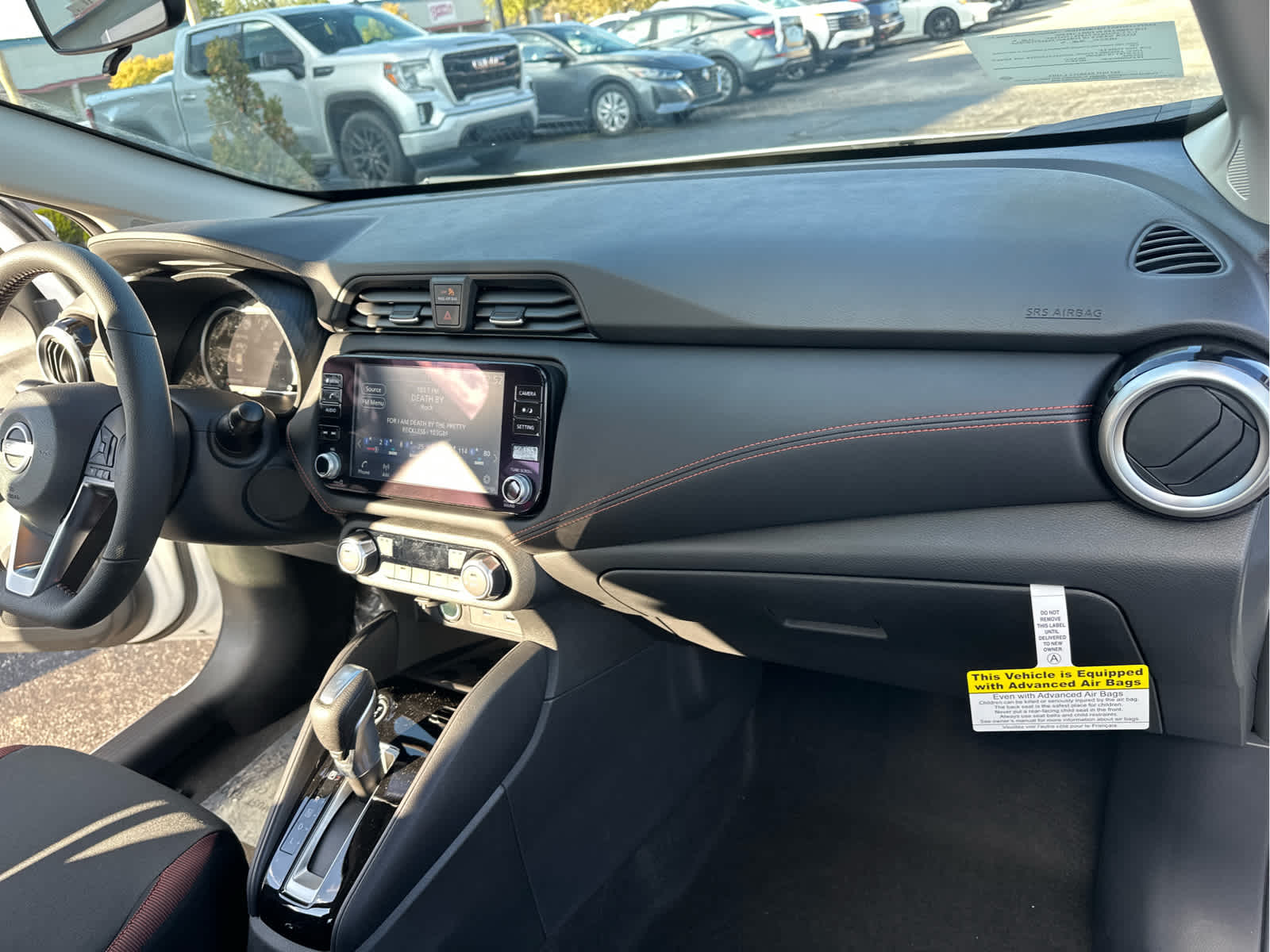 2025 Nissan Versa SR