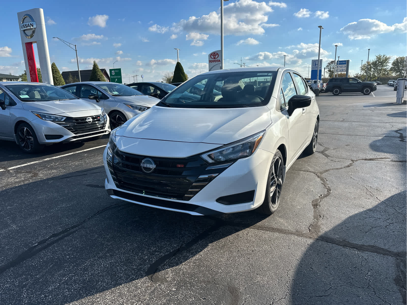 2025 Nissan Versa SR