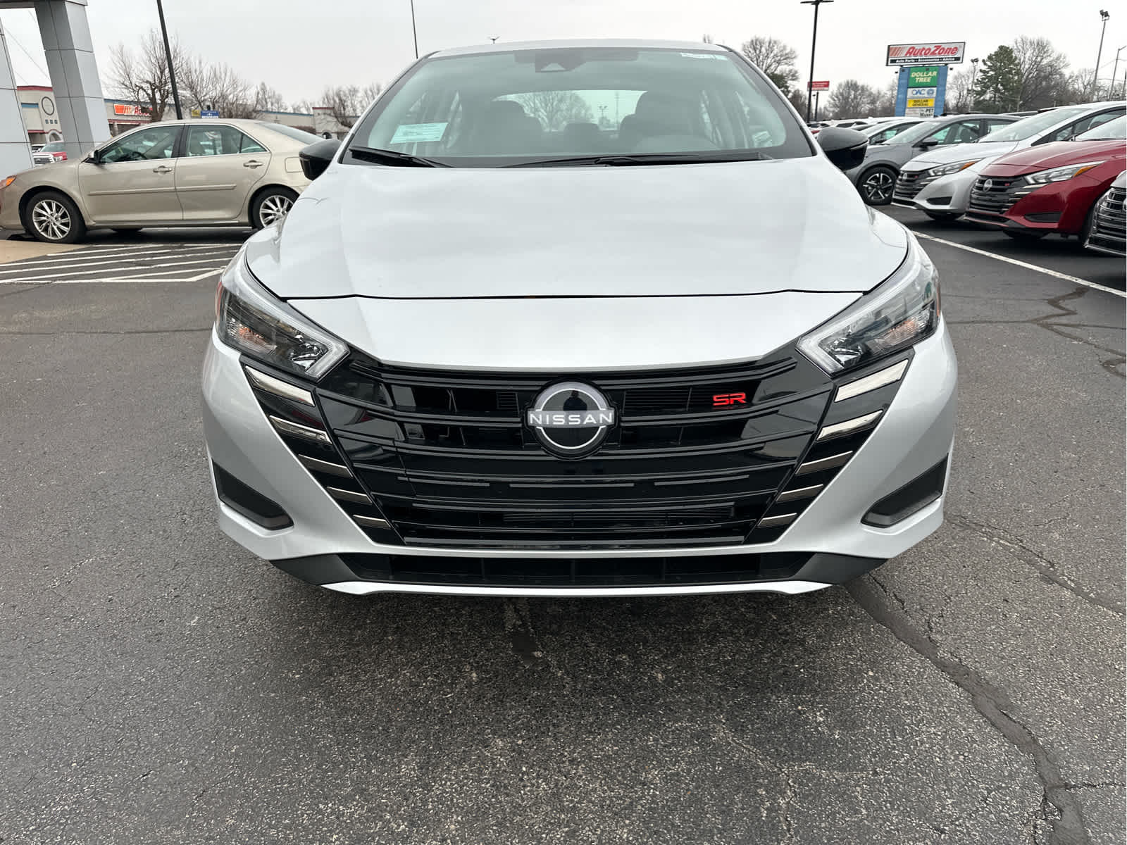 2025 Nissan Versa SR