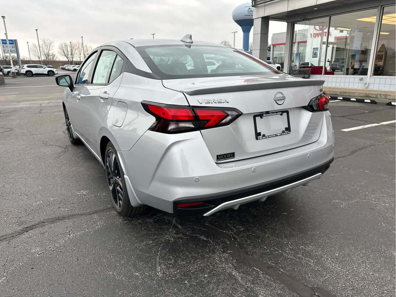 2025 Nissan Versa SR