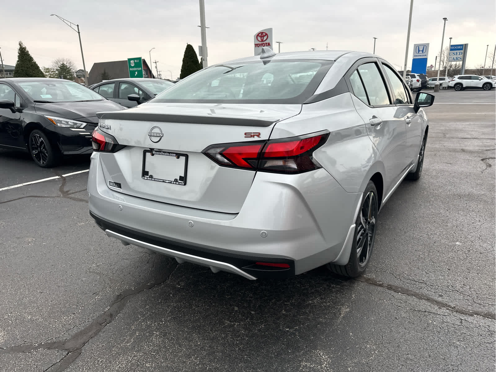 2025 Nissan Versa SR