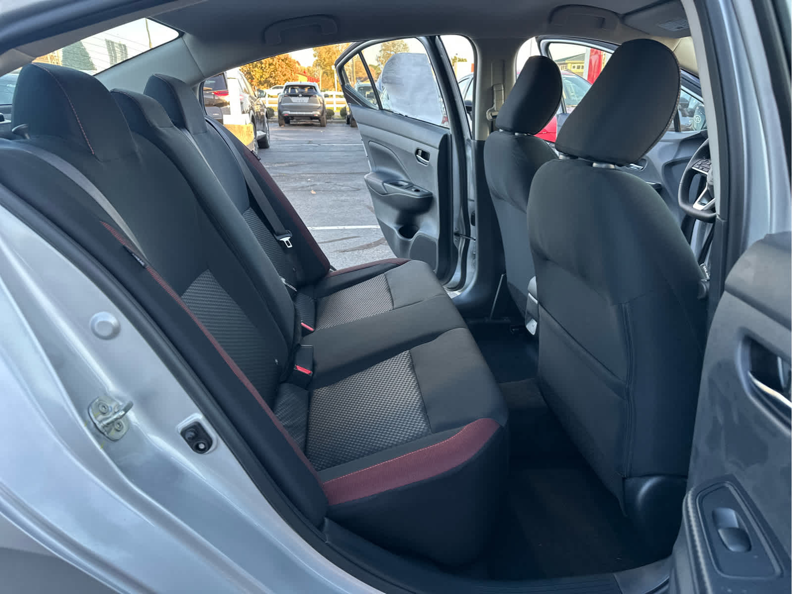 2025 Nissan Versa SR