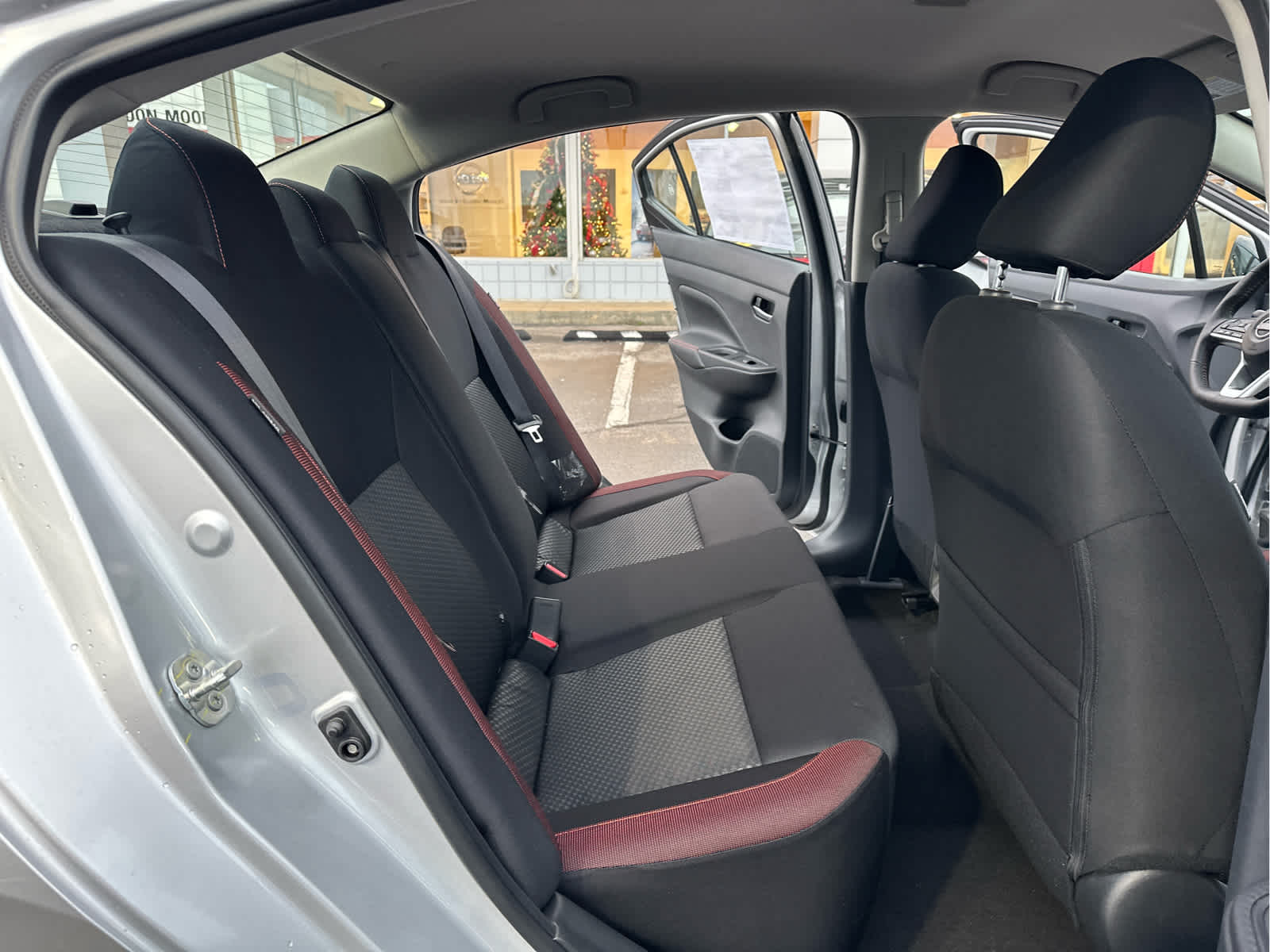 2025 Nissan Versa SR