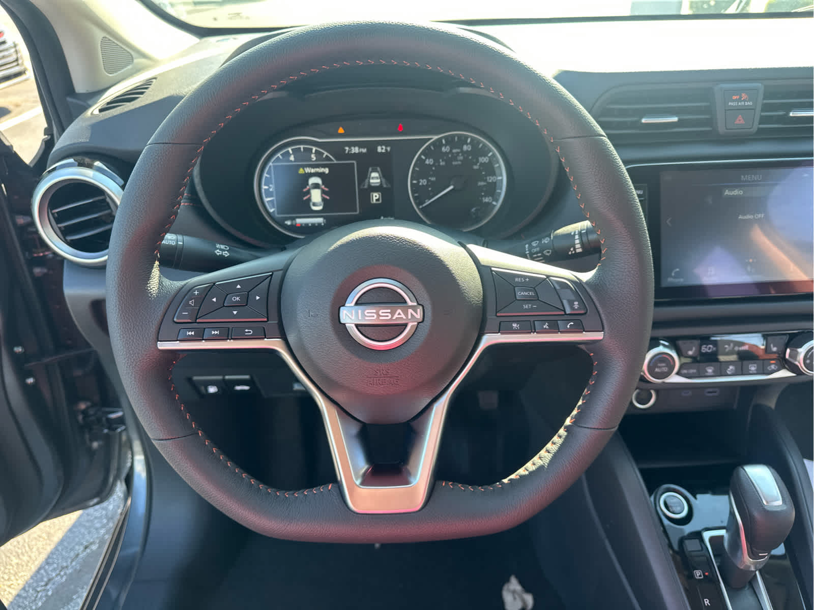 2025 Nissan Versa SR