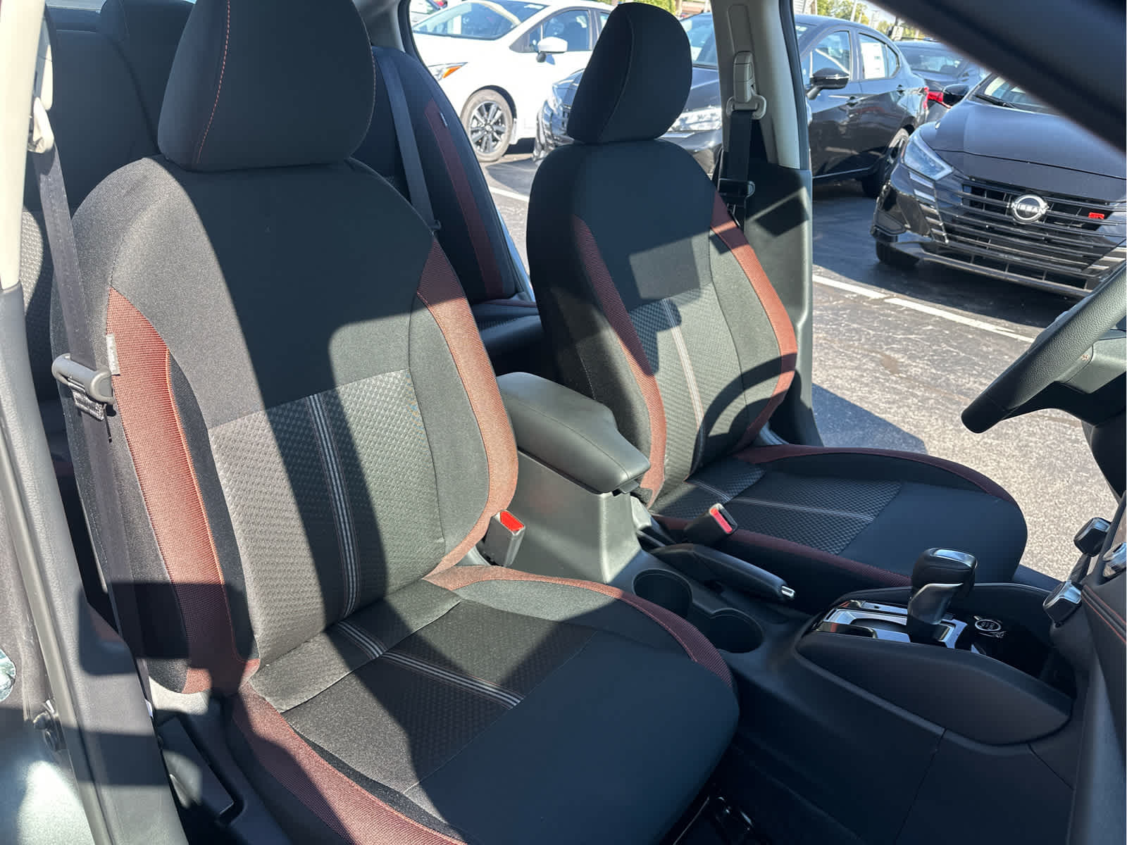 2025 Nissan Versa SR