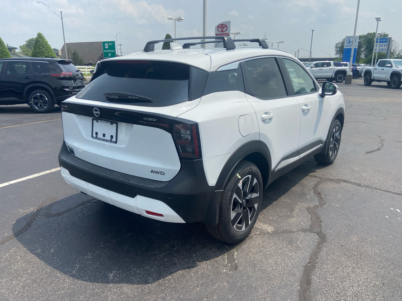 2025 Nissan Kicks SV