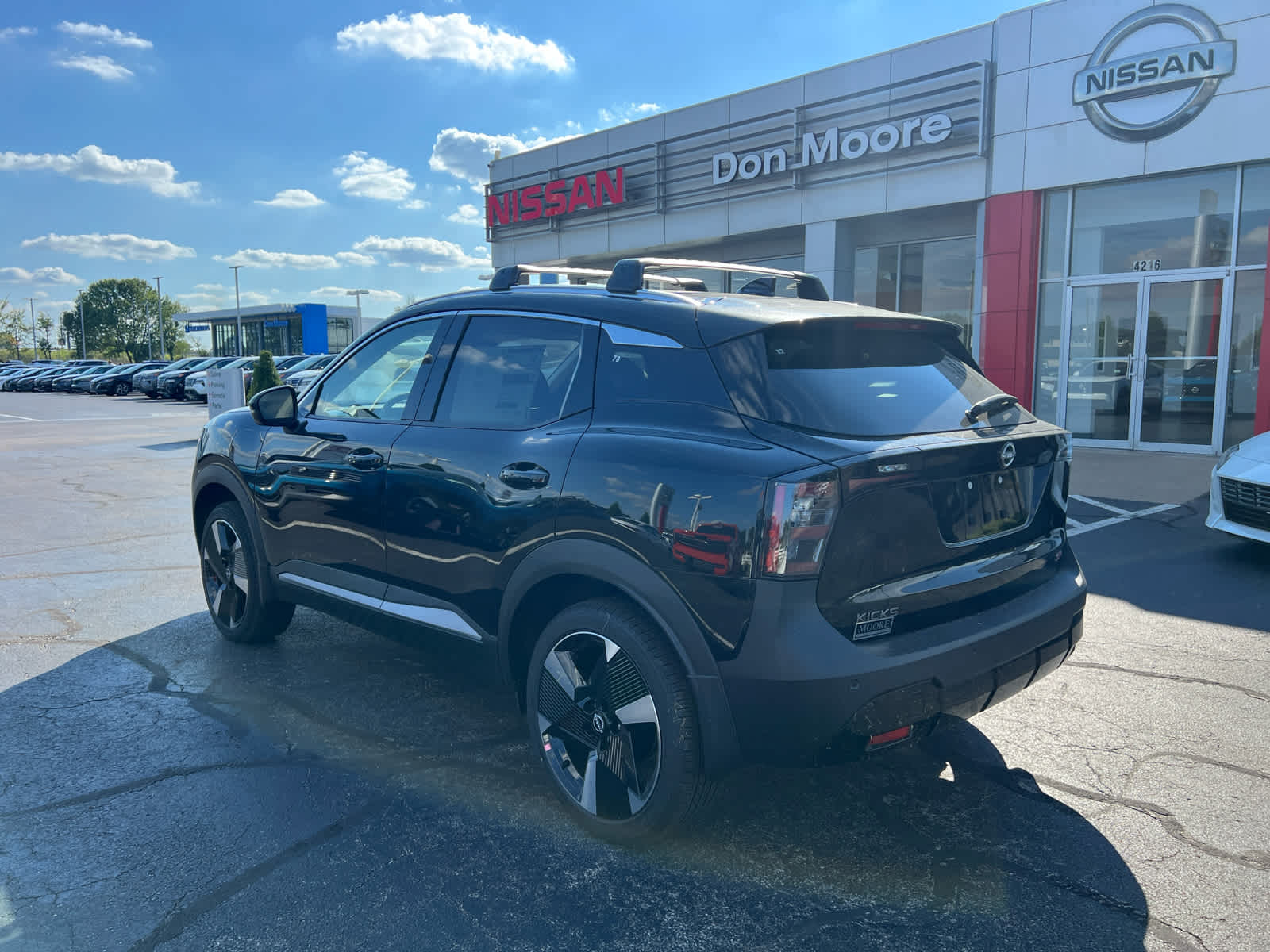 2025 Nissan Kicks SR