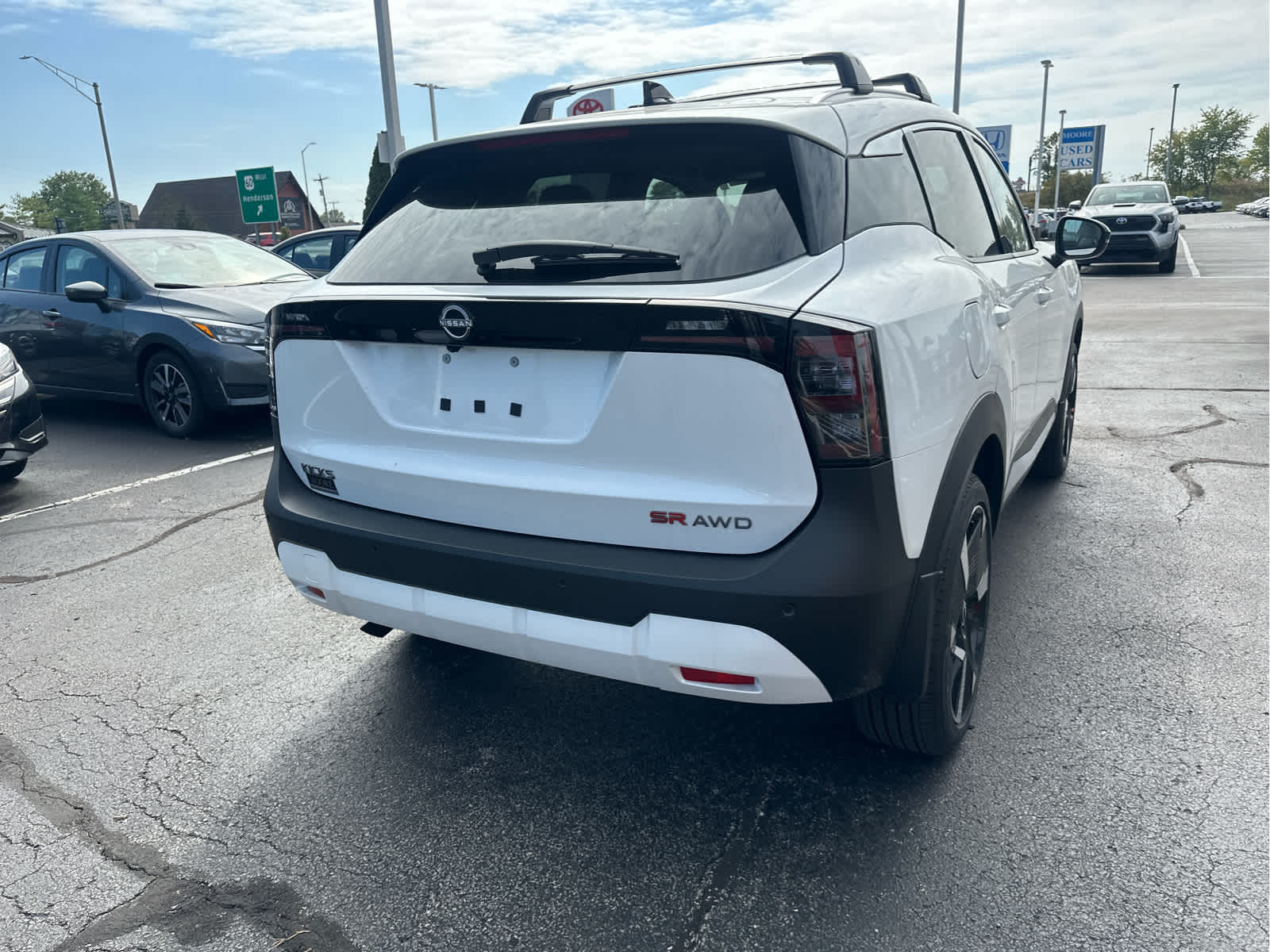 2026 Nissan Kicks SR