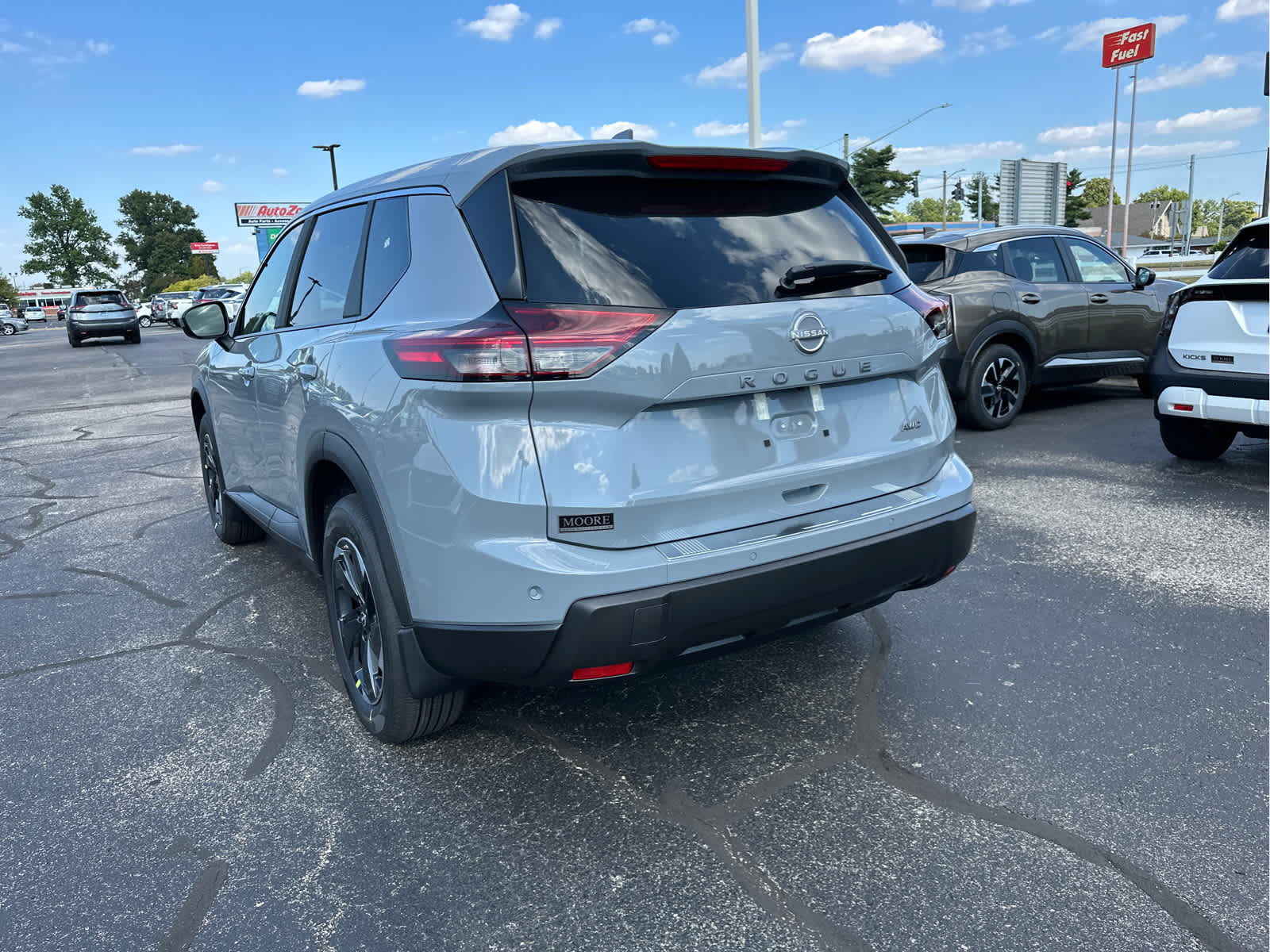 2026 Nissan Rogue SV