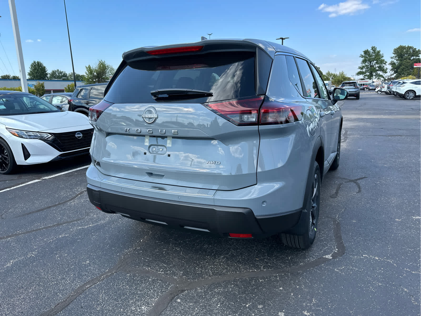 2026 Nissan Rogue SV