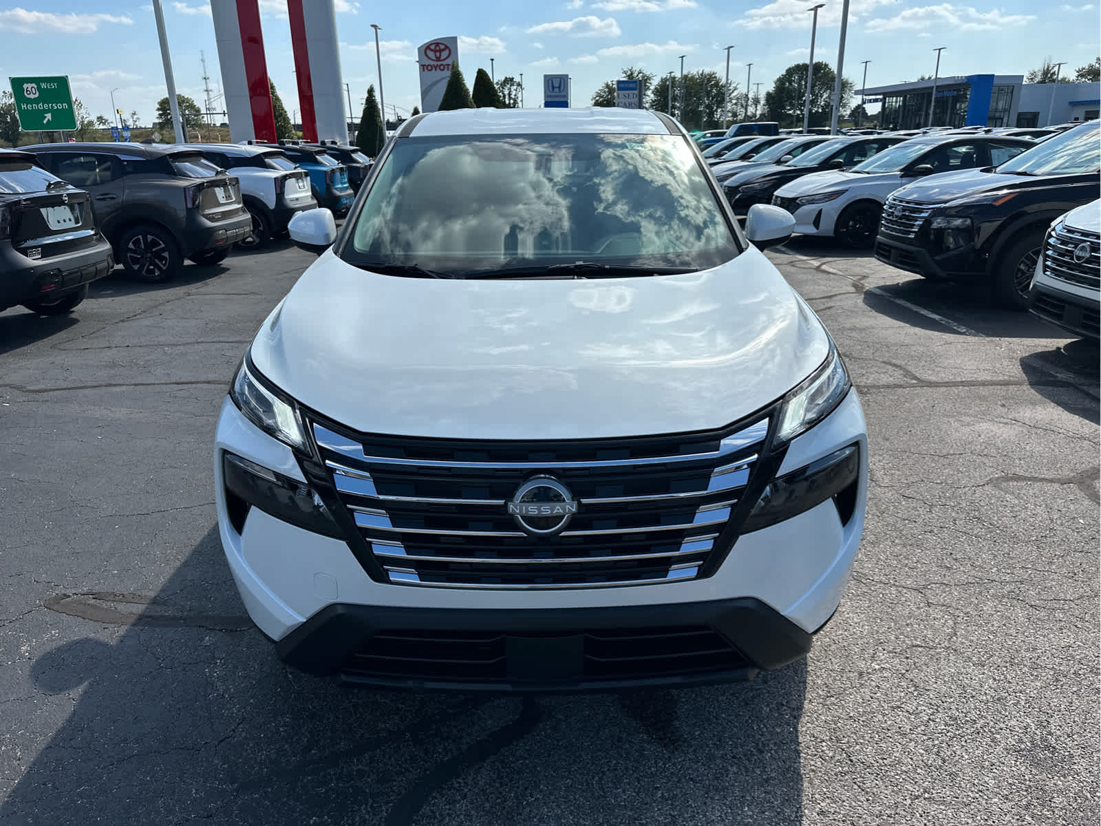 2026 Nissan Rogue SV