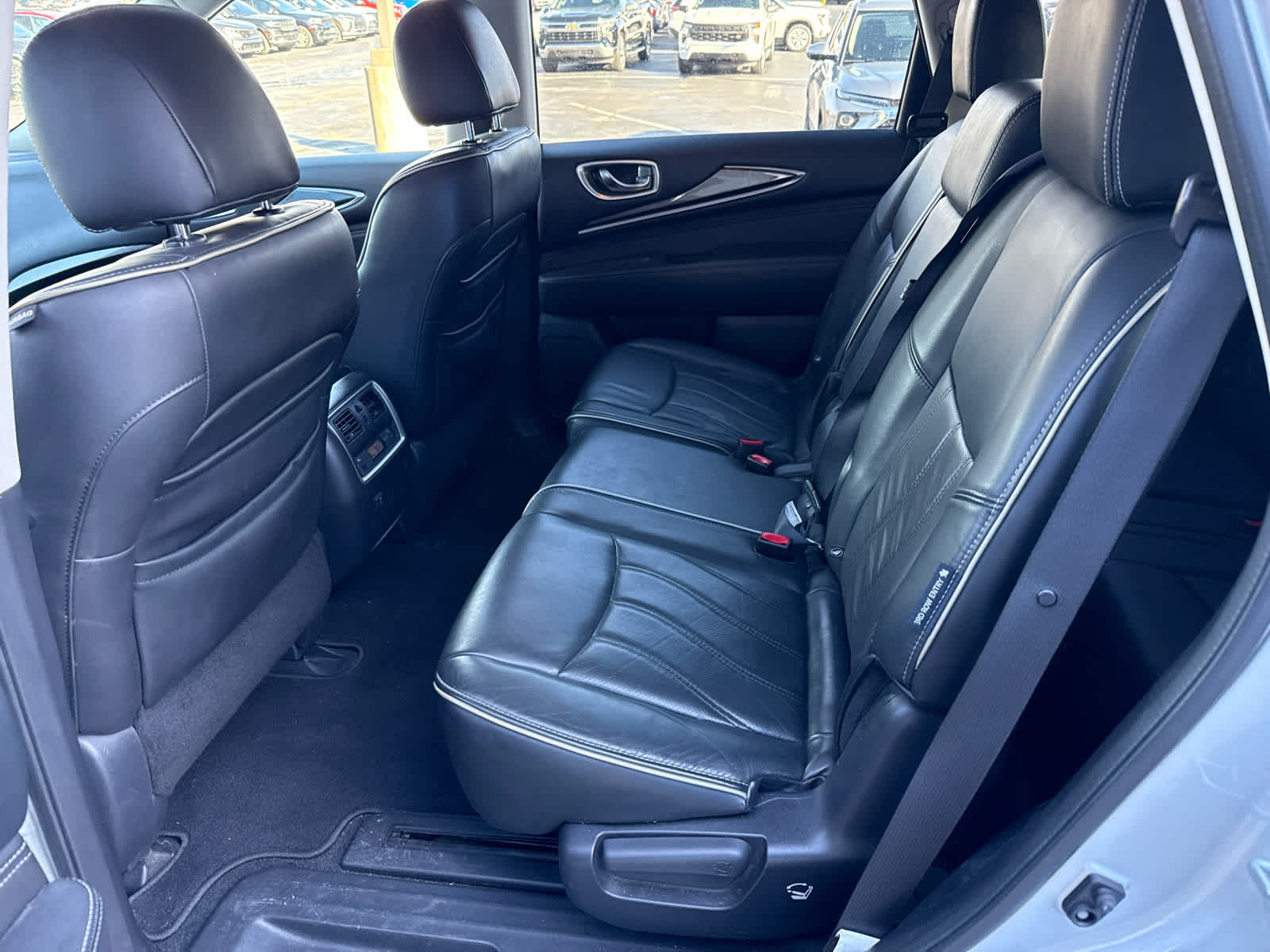 2018 INFINITI QX60 Base