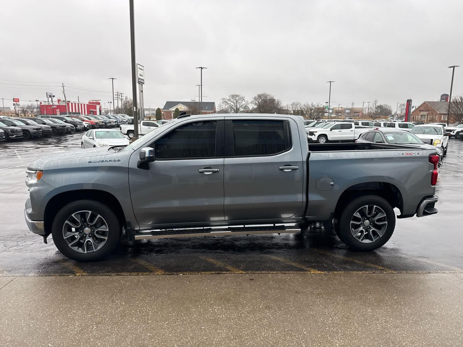 2023 Chevrolet Silverado 1500 LT (2FL)