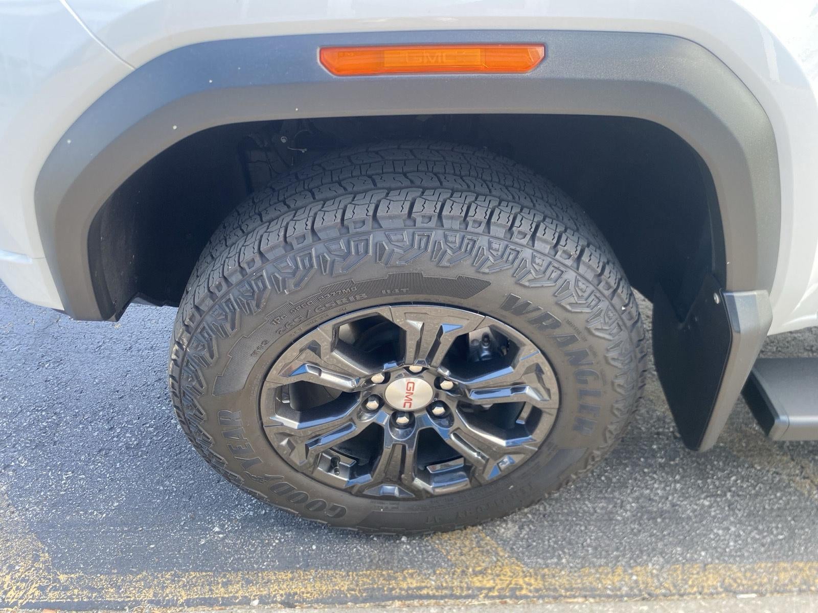 2024 GMC Canyon Elevation